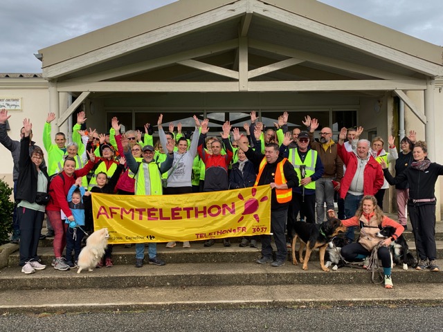 Groupe de bénévoles pour la marche du Téléthon